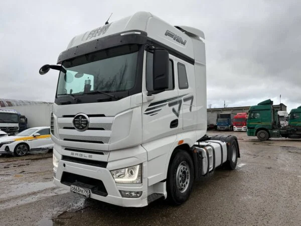 Седельный тягач FAW J7 CA4180P77K25E5 2023 — обложка